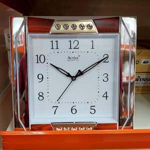 wall clock 6827